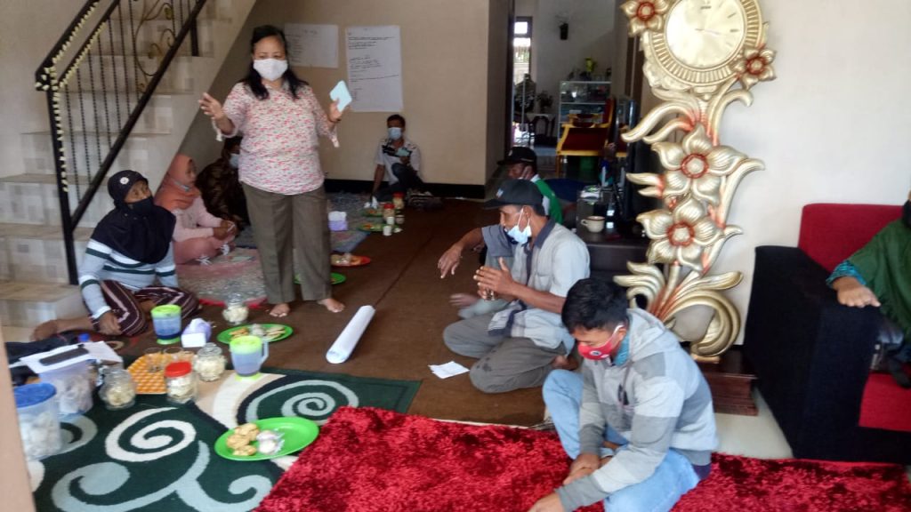 Evaluasi Program Kerja Sama IDH dan PT Asal Jaya dalam Pengembangan Kopi Dampit Kabupaten Malang img 20201105 wa0024