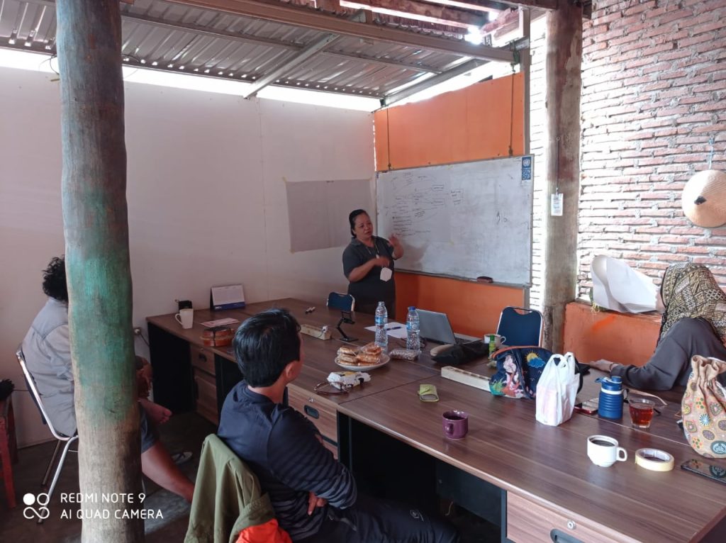 Evaluasi Proyek Respons Bencana Sulawesi Tengah melalui Analisis Rantai Komoditas img 20210328 wa0008